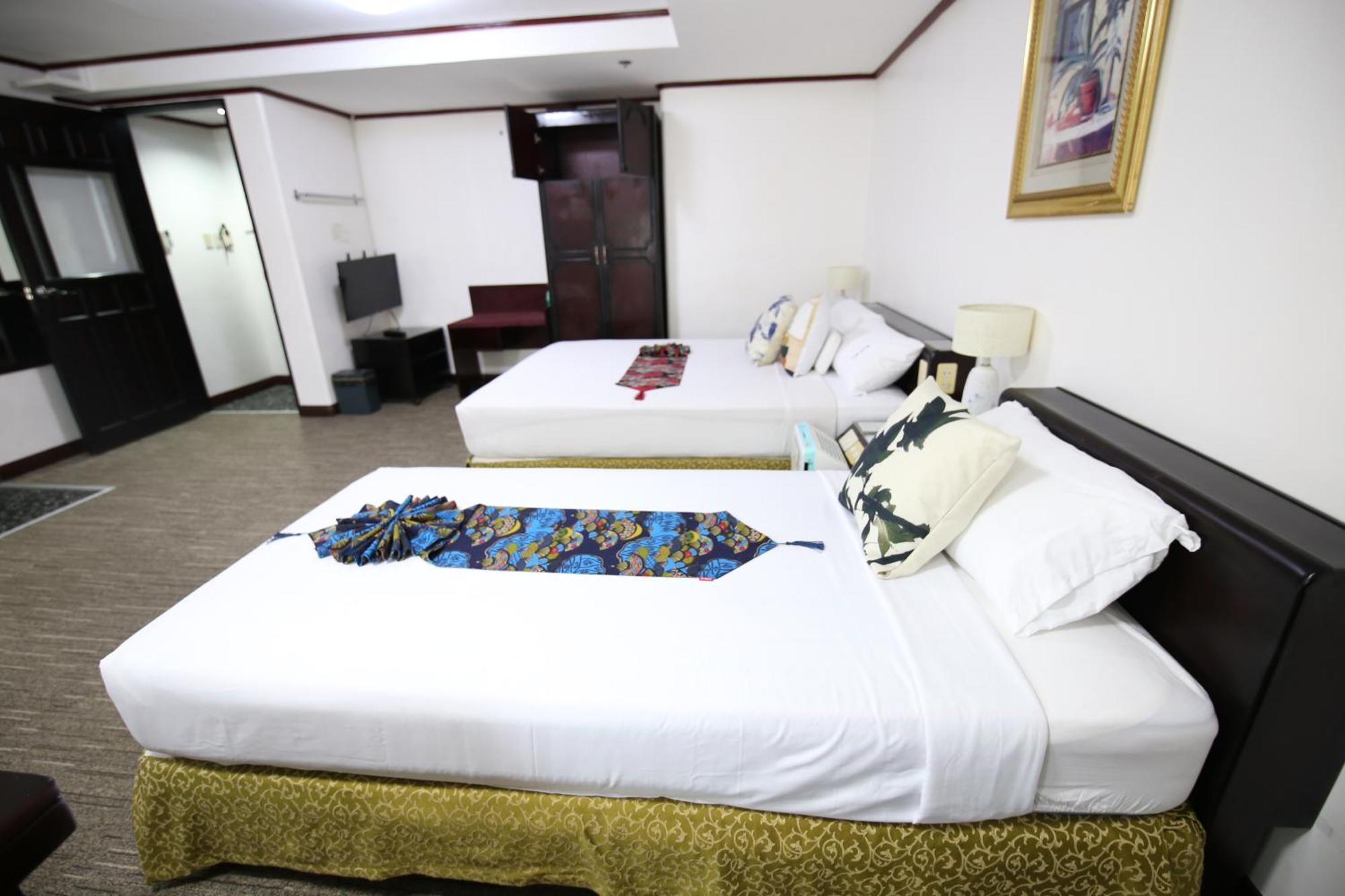 Hotel Asia Cebu Exterior photo